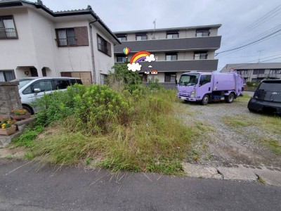 空いた土地の駐車場への変更作業前